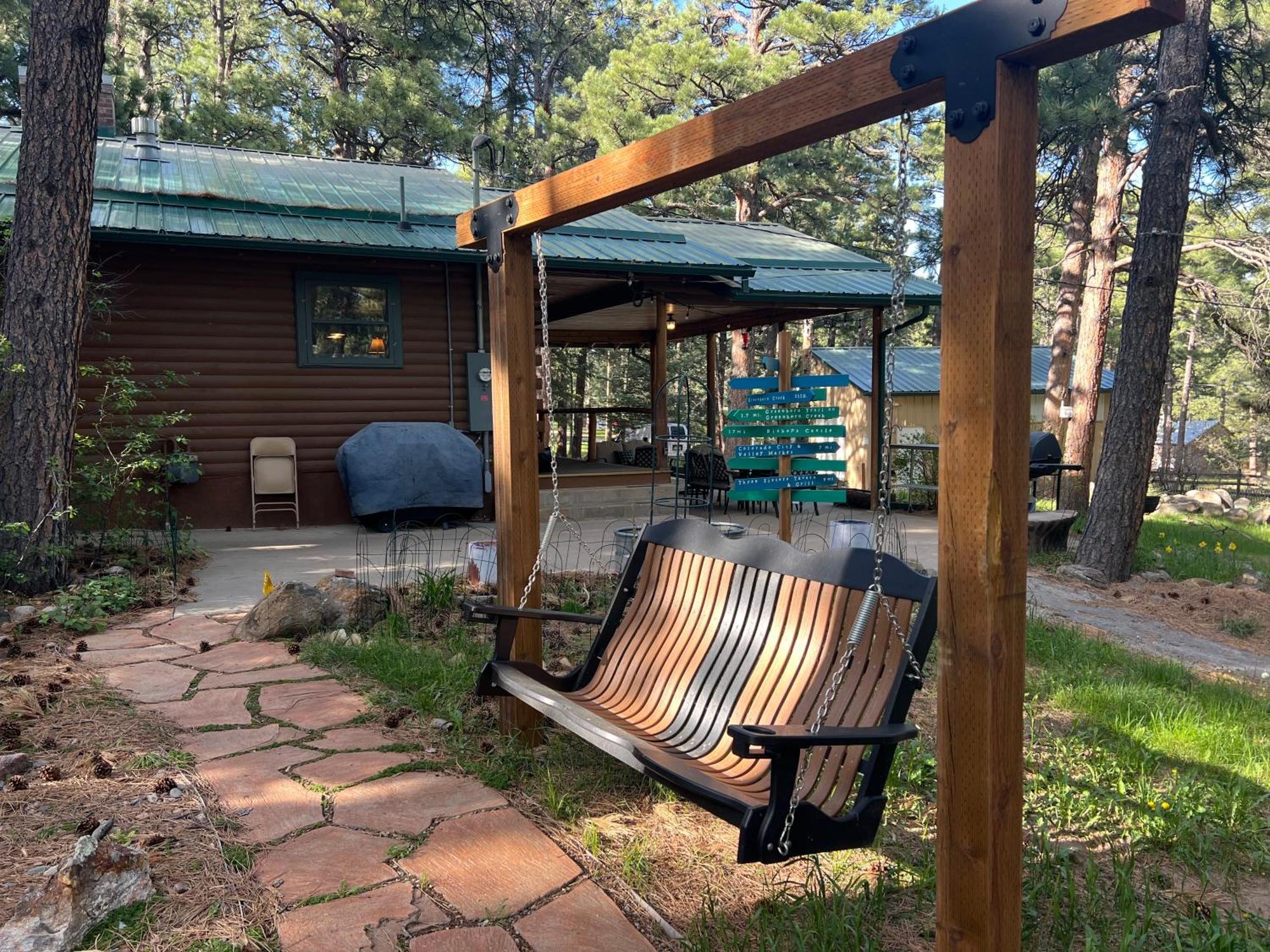 Cozy Cabin On The Creek Colorado City Esterno foto